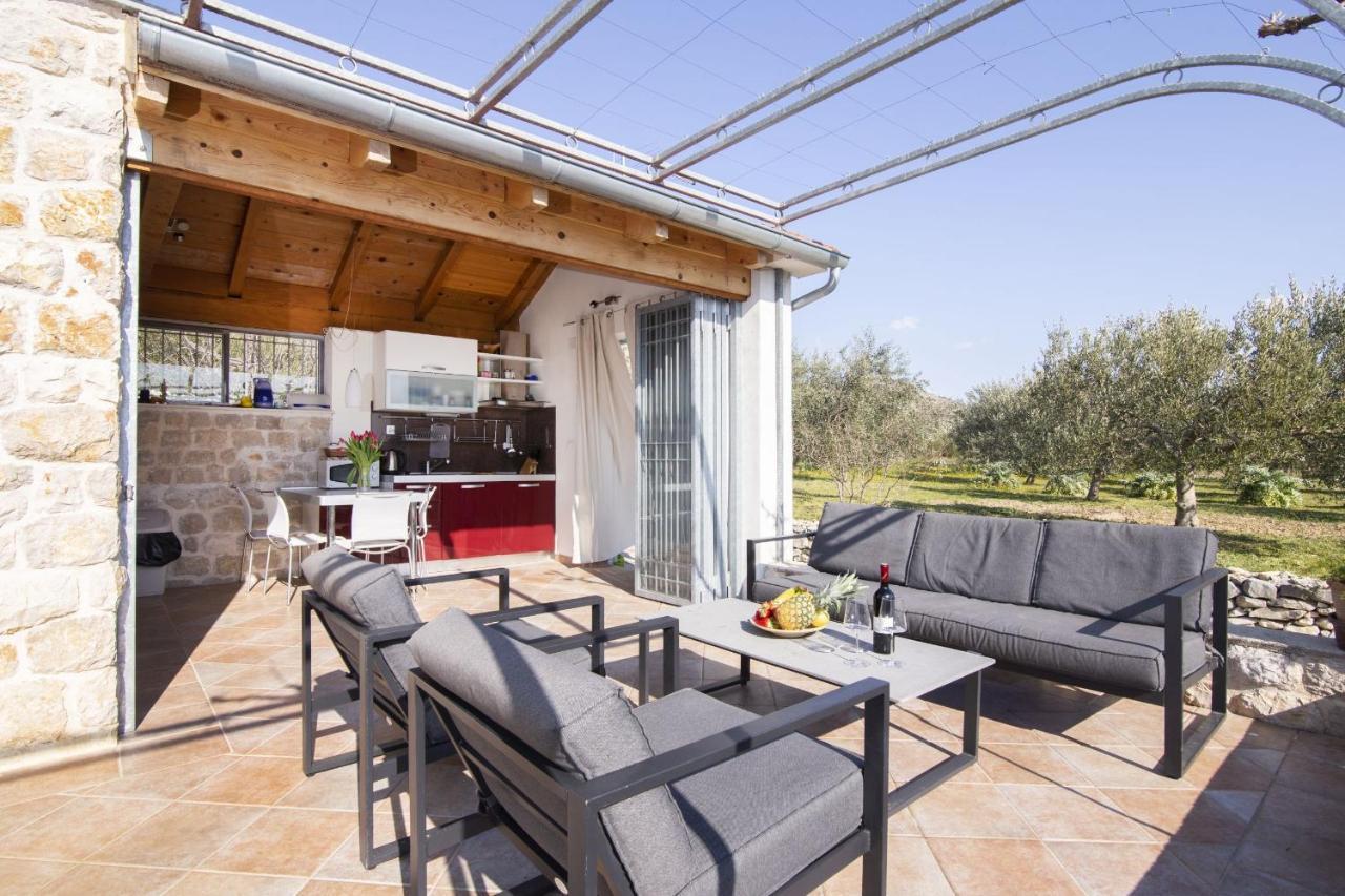 Holiday Home Olive Szybenik Zewnętrze zdjęcie