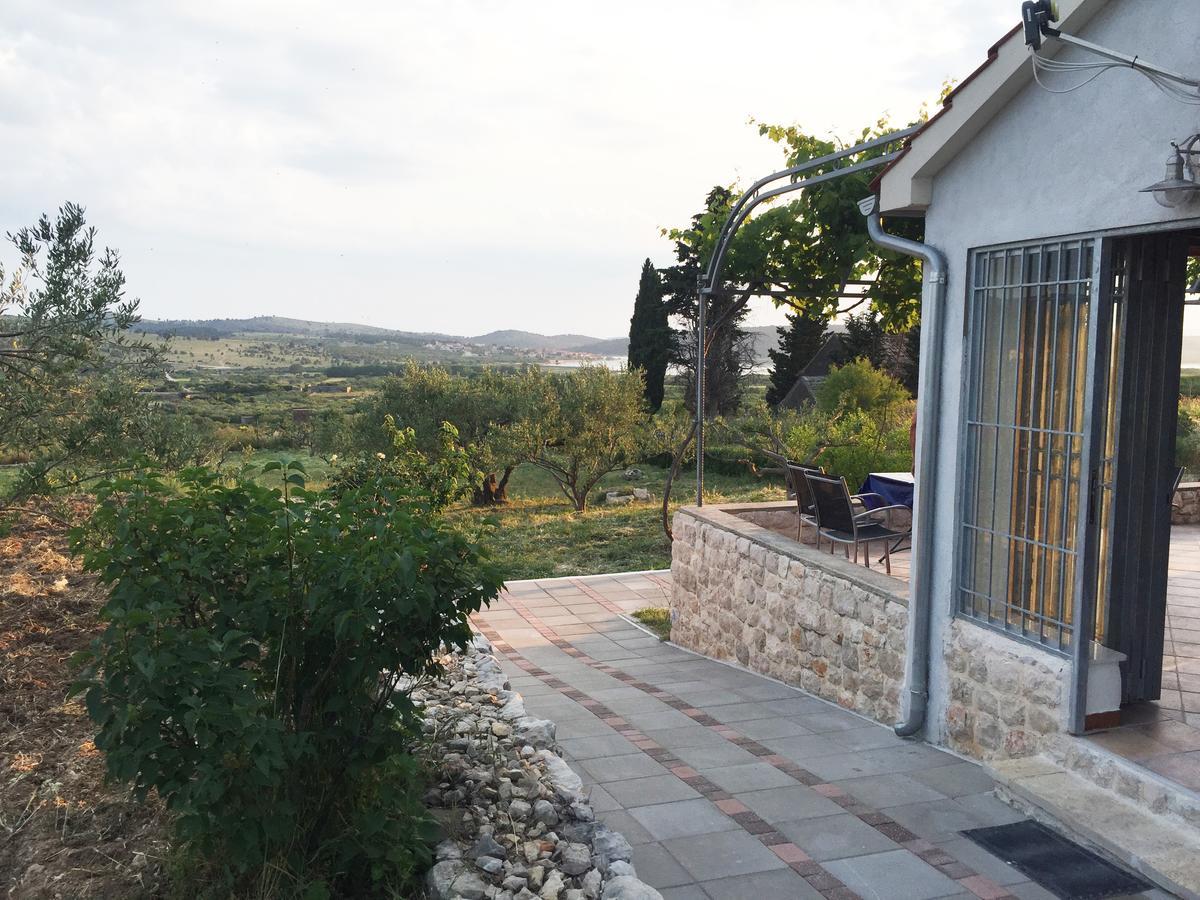 Holiday Home Olive Szybenik Zewnętrze zdjęcie